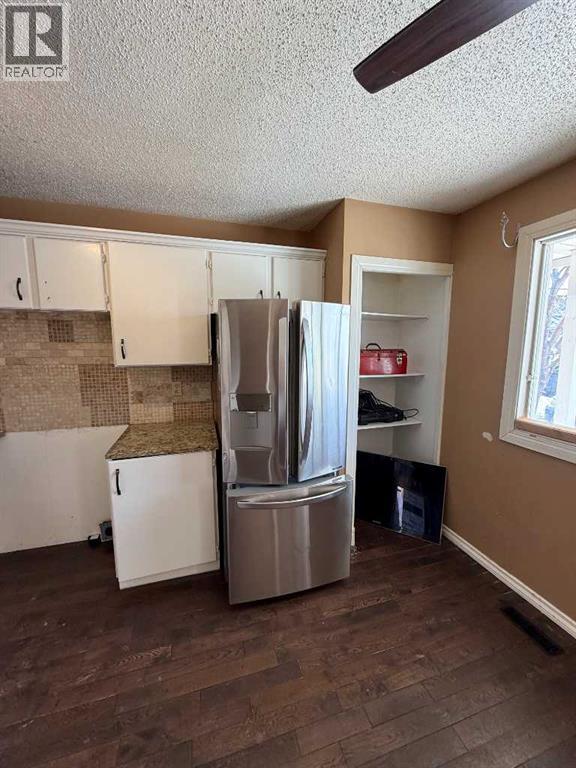 93, 1555 Falconridge Drive, Calgary, Alberta  T3J 1L8 - Photo 5 - A2302602