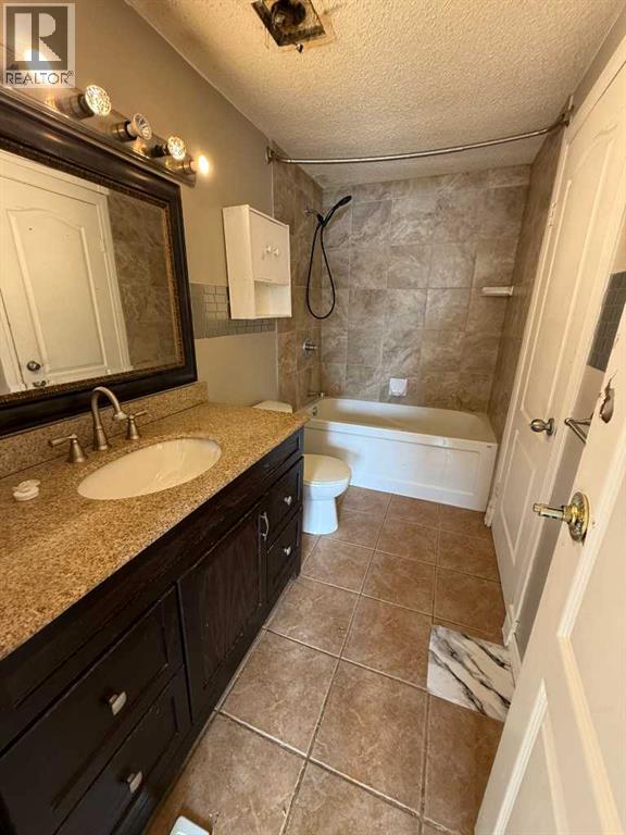 93, 1555 Falconridge Drive, Calgary, Alberta  T3J 1L8 - Photo 13 - A2302602