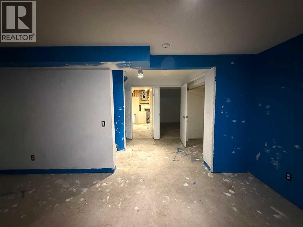 93, 1555 Falconridge Drive, Calgary, Alberta  T3J 1L8 - Photo 33 - A2302602