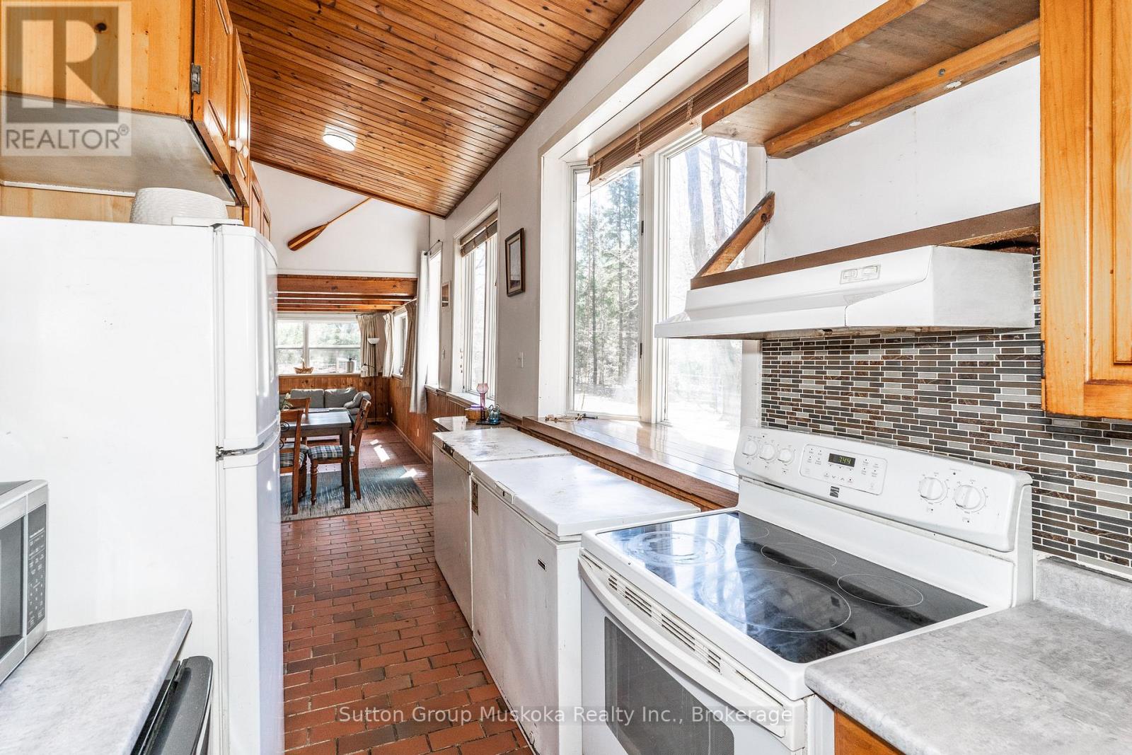 83 Ceramic Mine Road N, Huntsville, Ontario  P1H 1A1 - Photo 4 - X13052692