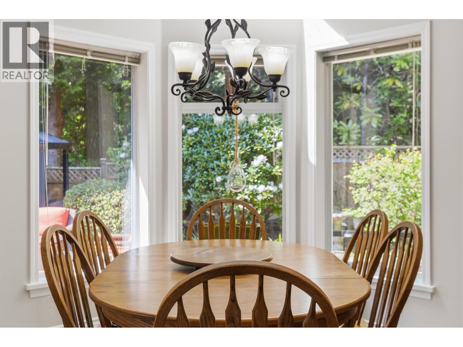 2465 Berton Place, North Vancouver, British Columbia  V7H 2W9 - Photo 12 - R3116600