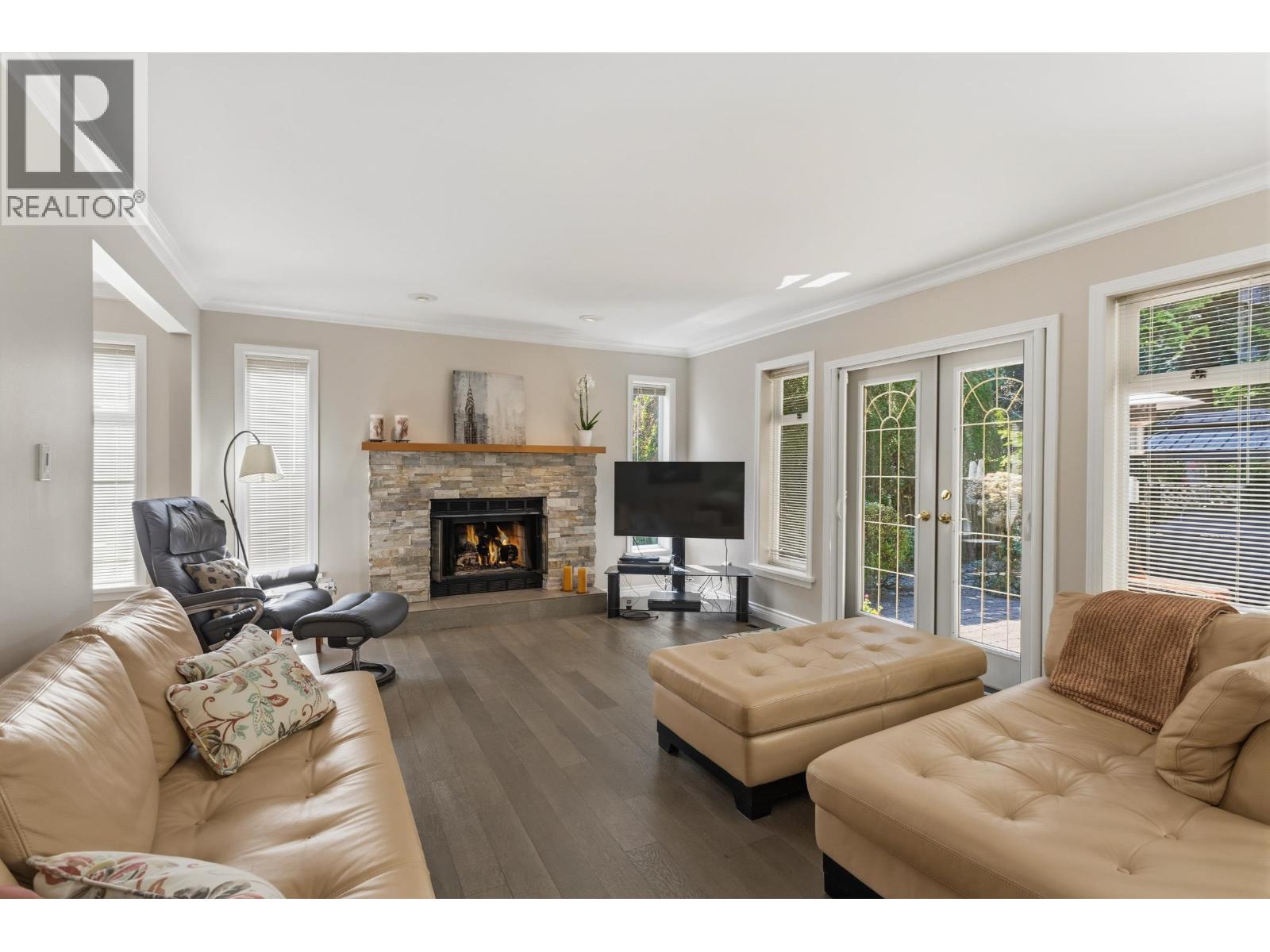 2465 Berton Place, North Vancouver, British Columbia  V7H 2W9 - Photo 13 - R3116600