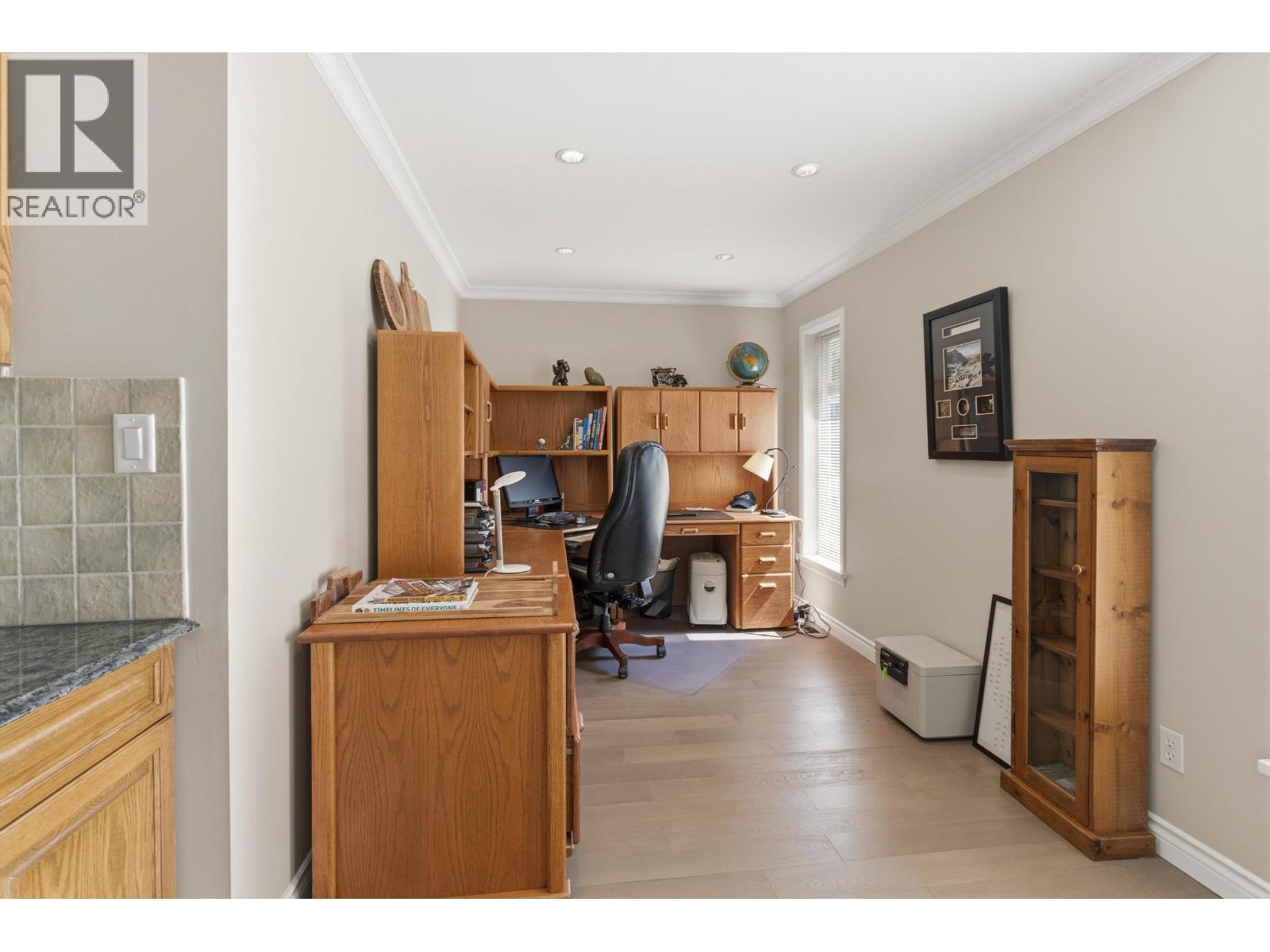 2465 Berton Place, North Vancouver, British Columbia  V7H 2W9 - Photo 16 - R3116600