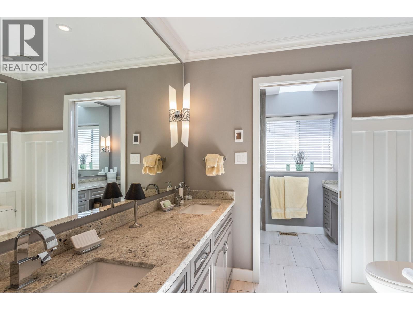 2465 Berton Place, North Vancouver, British Columbia  V7H 2W9 - Photo 27 - R3116600