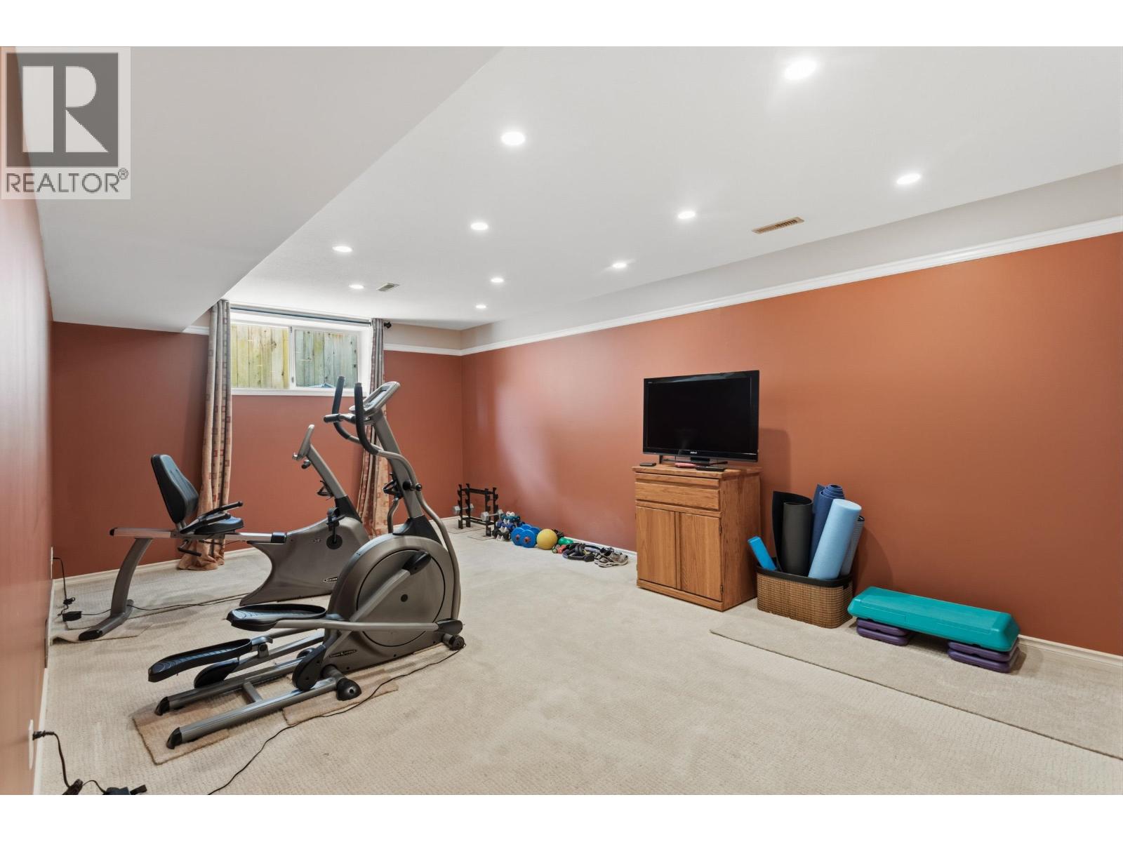 2465 Berton Place, North Vancouver, British Columbia  V7H 2W9 - Photo 31 - R3116600