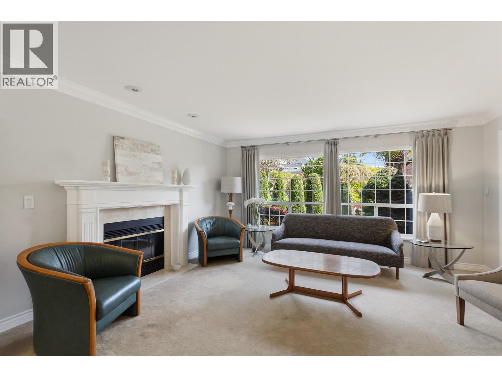 2465 Berton Place, North Vancouver, British Columbia  V7H 2W9 - Photo 4 - R3116600