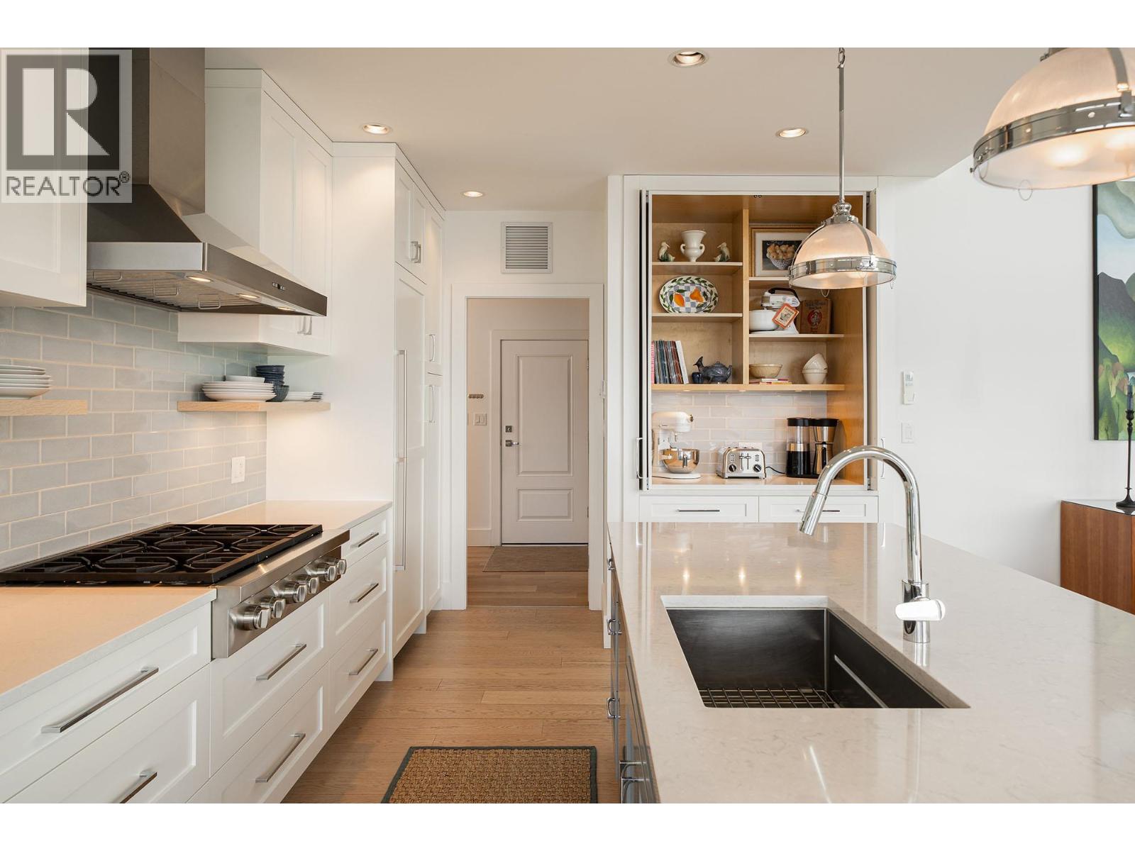 743 Channelview Drive, Bowen Island, British Columbia  V0N 1G1 - Photo 11 - R3116605