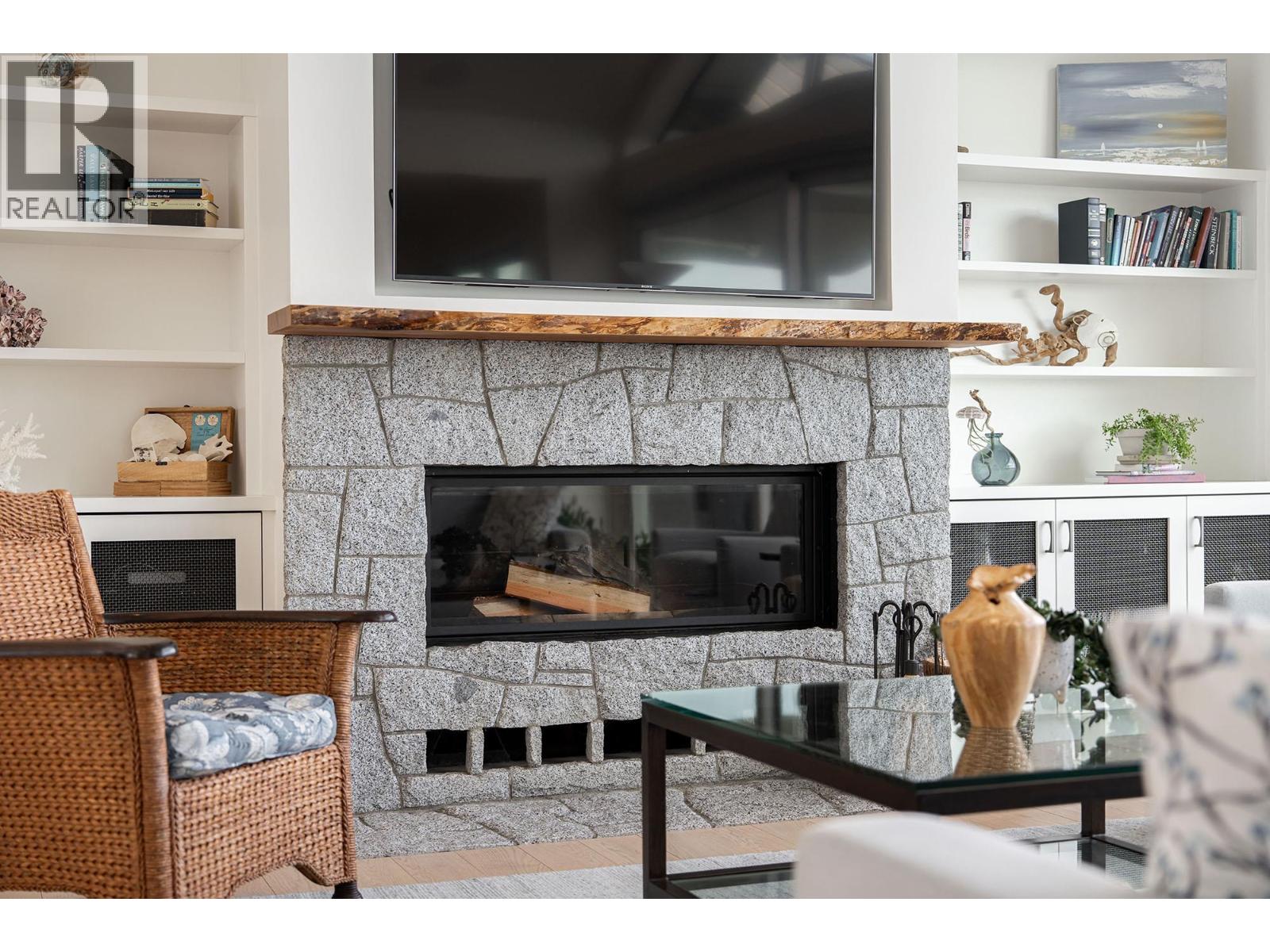 743 Channelview Drive, Bowen Island, British Columbia  V0N 1G1 - Photo 8 - R3116605