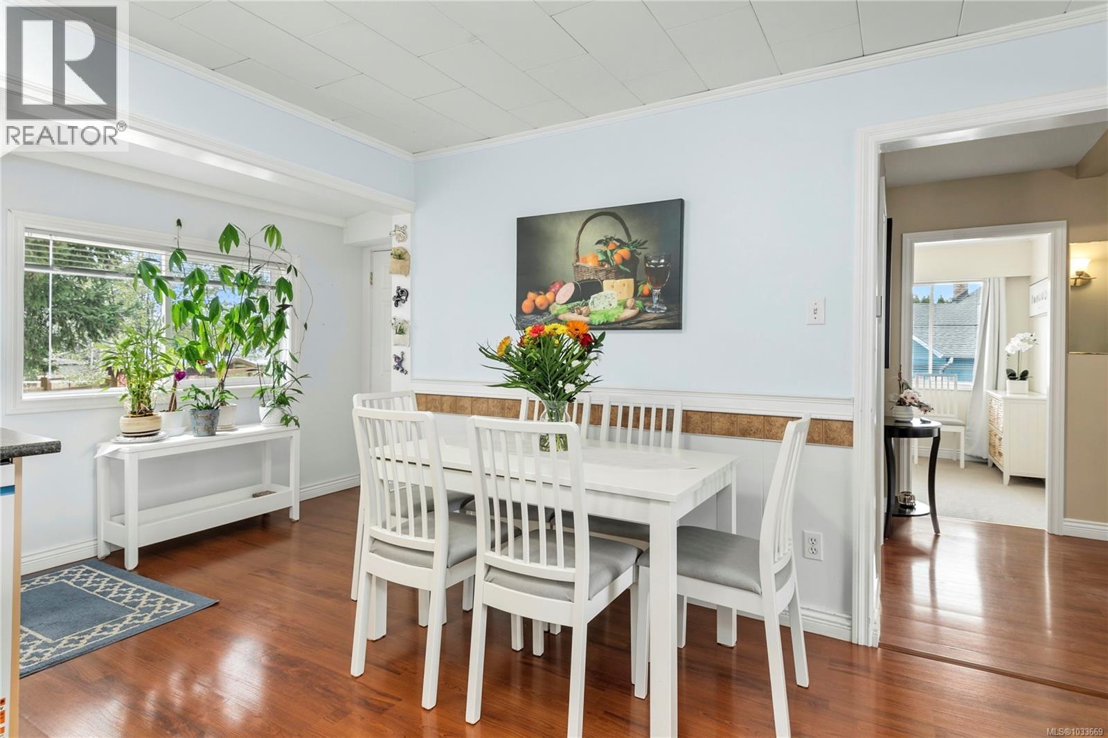 3402 Bevan Rd, Cumberland, British Columbia  V0R 1S0 - Photo 14 - 1033669