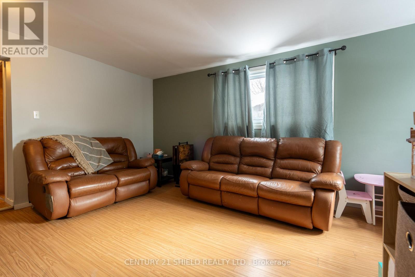 1005 Third Street E, Cornwall, Ontario  K6H 2E9 - Photo 11 - X12891262