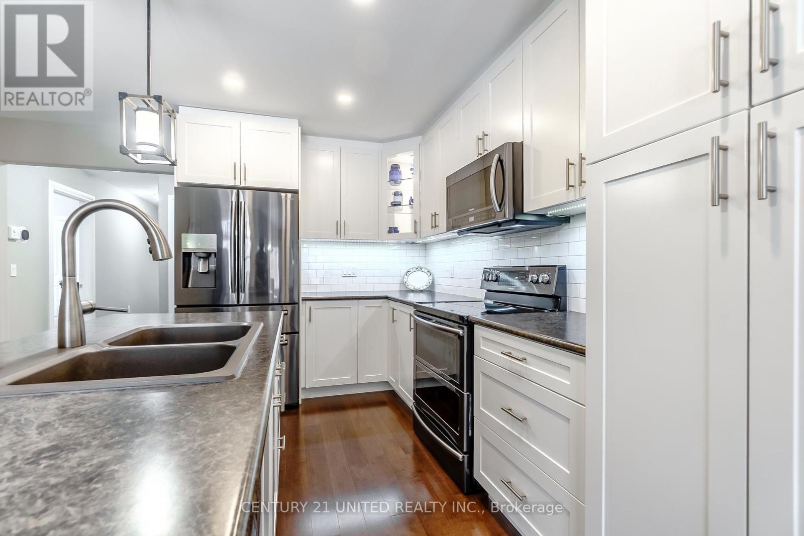 14 Summer Lane, Peterborough, Ontario  K9L 0G4 - Photo 9 - X12910076