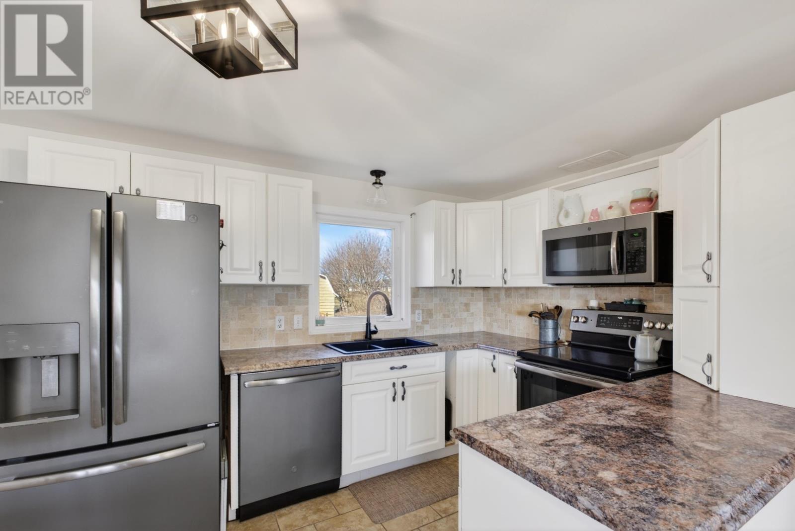 194 Pope Road, Summerside, Prince Edward Island  C1N 5E2 - Photo 16 - 202608819