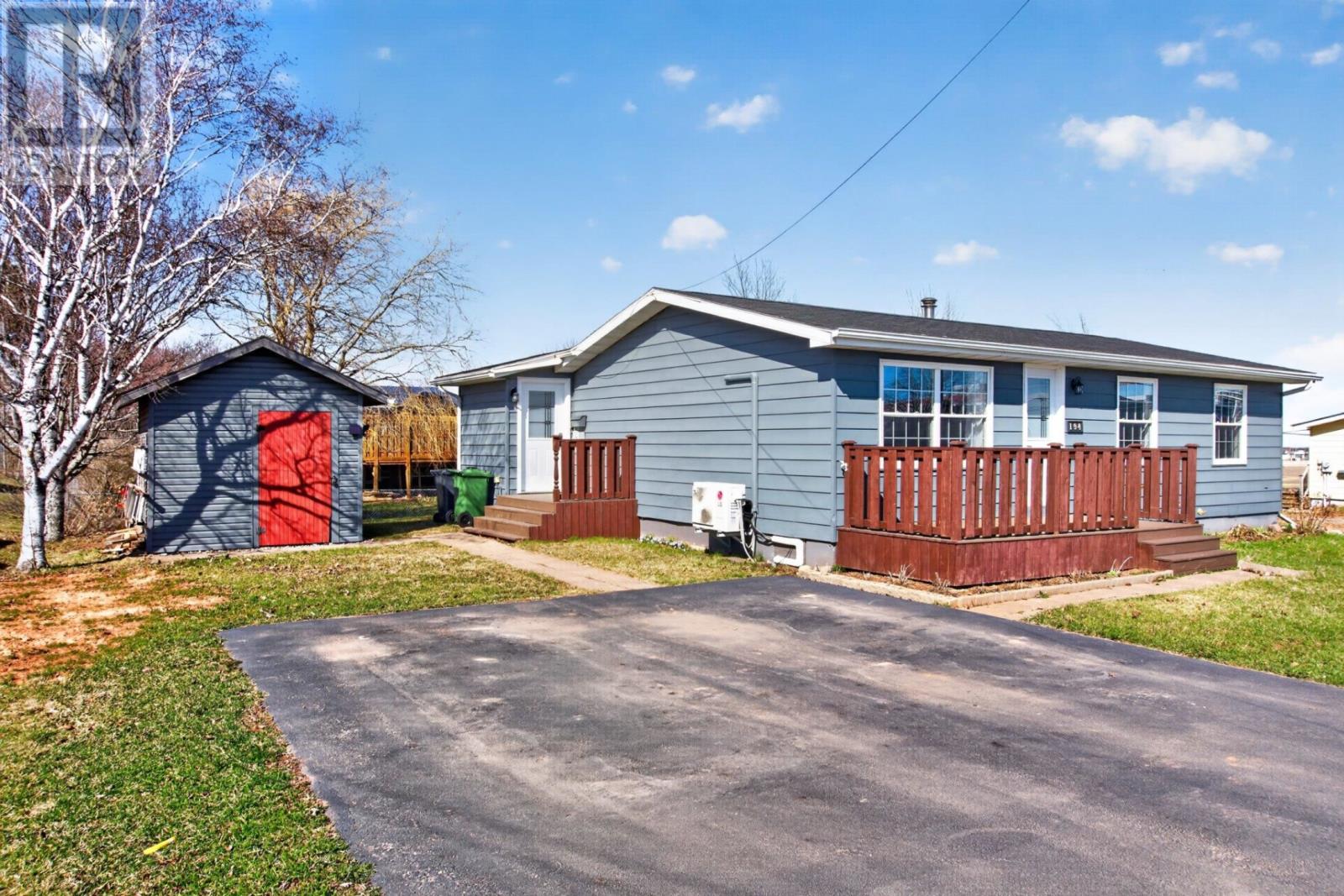 194 Pope Road, Summerside, Prince Edward Island  C1N 5E2 - Photo 4 - 202608819