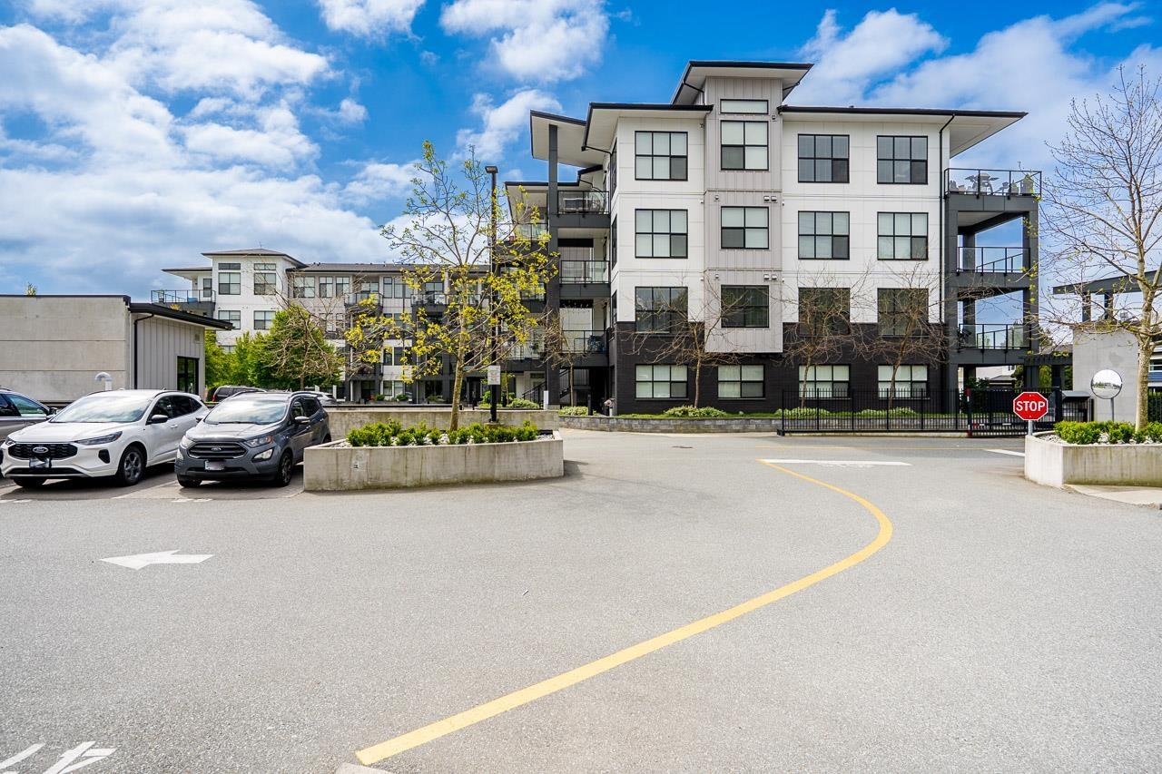 205 2120 Gladwin Road, Abbotsford, British Columbia  V2S 0L7 - Photo 2 - R3115683