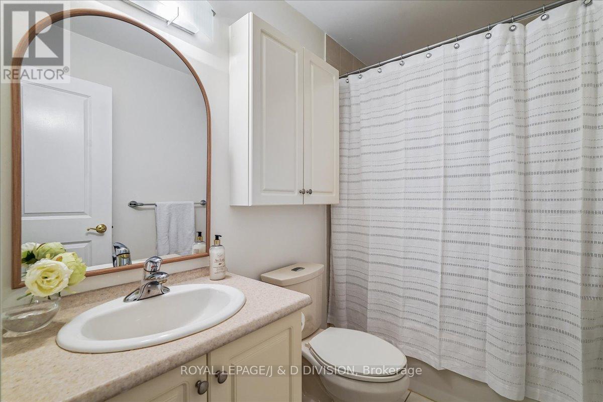 8 Crimson Millway, Toronto, Ontario  M2L 1T6 - Photo 23 - C13048150