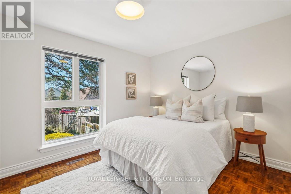 8 Crimson Millway, Toronto, Ontario  M2L 1T6 - Photo 21 - C13048150