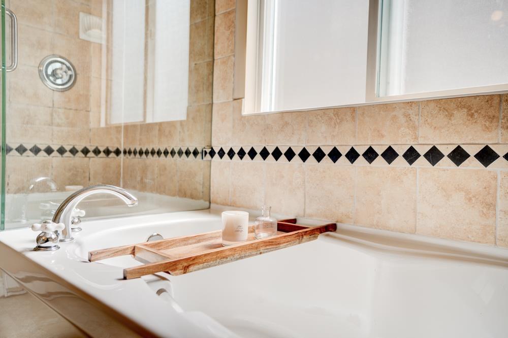 3331 Rosemary Heights Crescent, Surrey, British Columbia  V3Z 0K7 - Photo 23 - R3116386