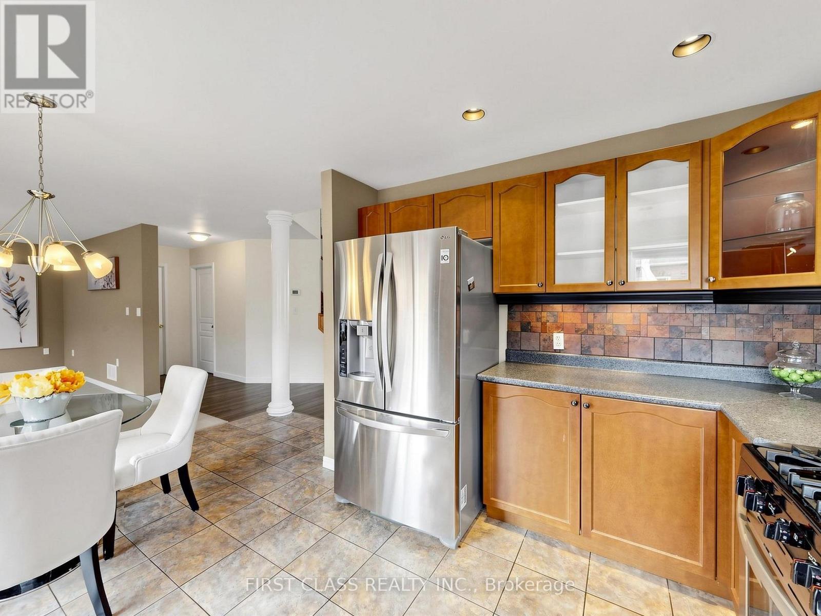 11 Diamond Court, Hamilton, Ontario  L9C 7V5 - Photo 16 - X13028152