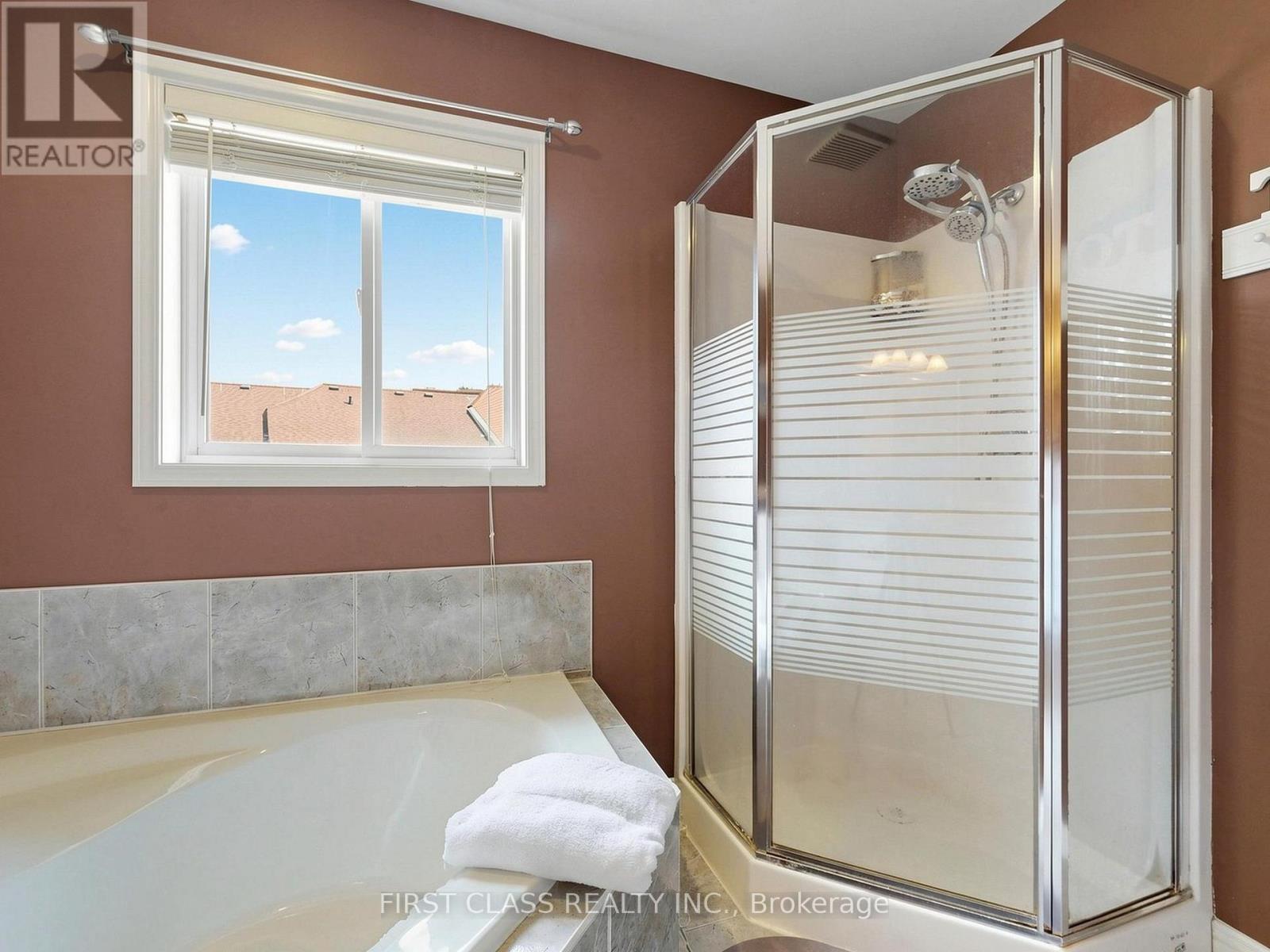 11 Diamond Court, Hamilton, Ontario  L9C 7V5 - Photo 31 - X13028152