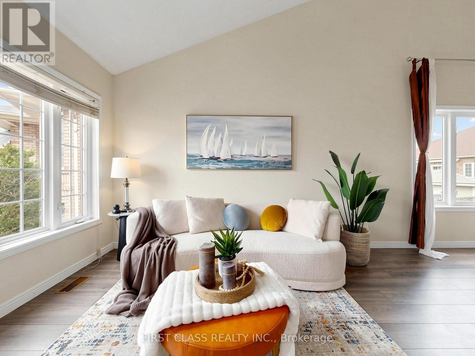 11 Diamond Court, Hamilton, Ontario  L9C 7V5 - Photo 4 - X13028152