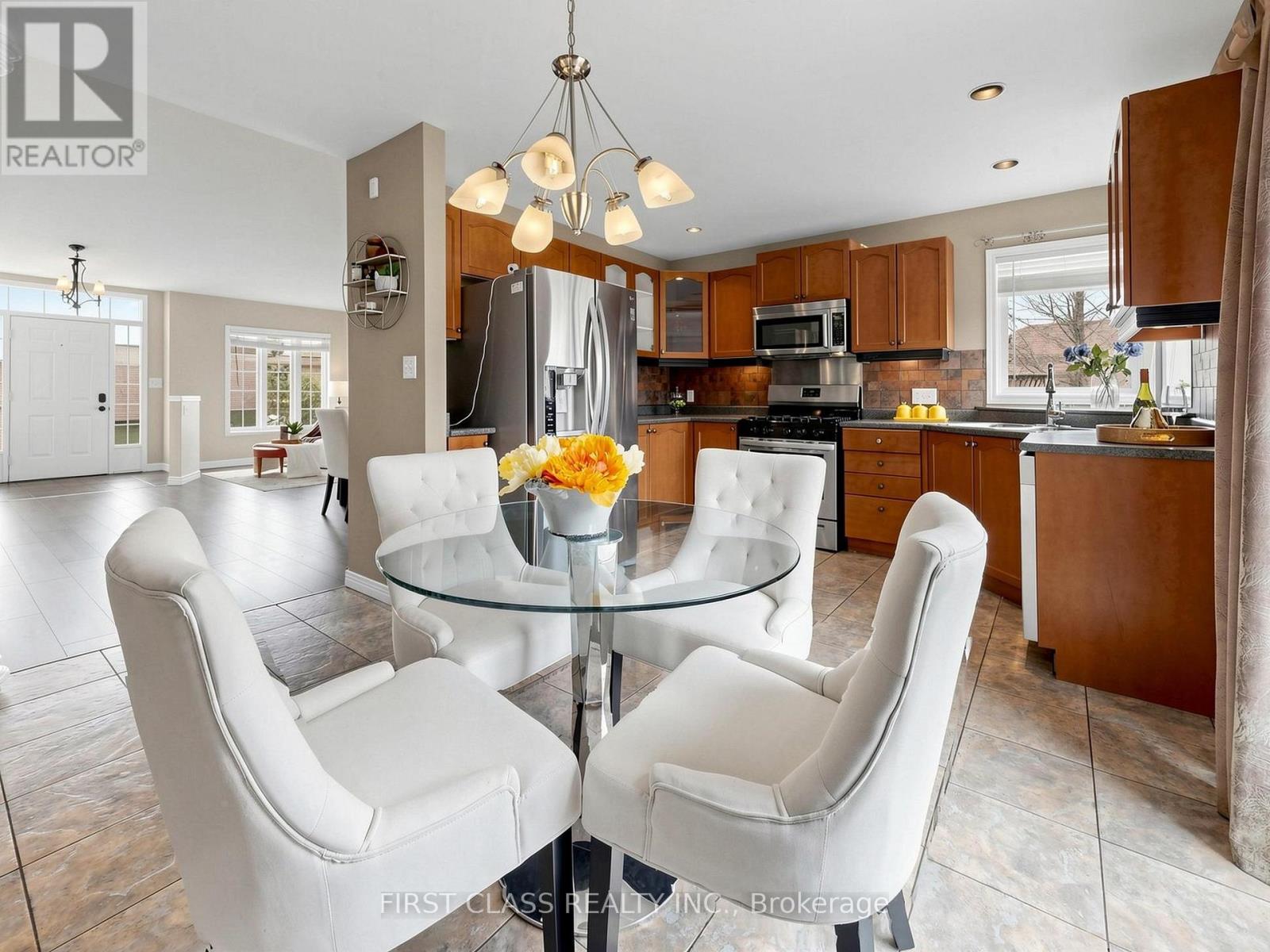 11 Diamond Court, Hamilton, Ontario  L9C 7V5 - Photo 20 - X13028152