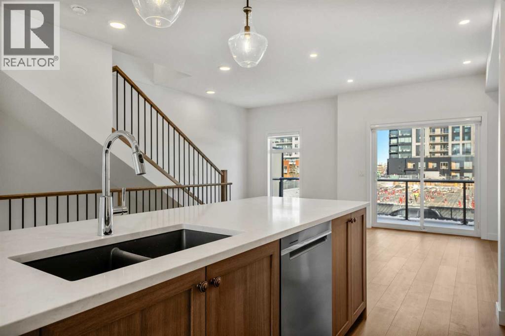 8341 8 Avenue Sw, Calgary, Alberta  T3H 6M8 - Photo 9 - A2283971