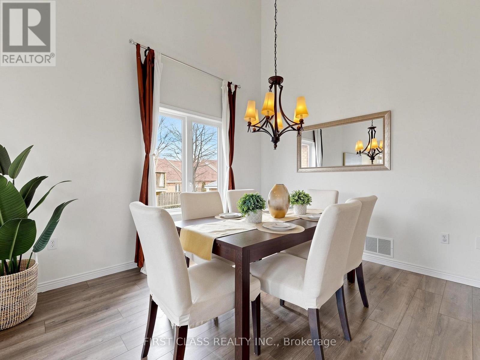 11 Diamond Court, Hamilton, Ontario  L9C 7V5 - Photo 6 - X13028152