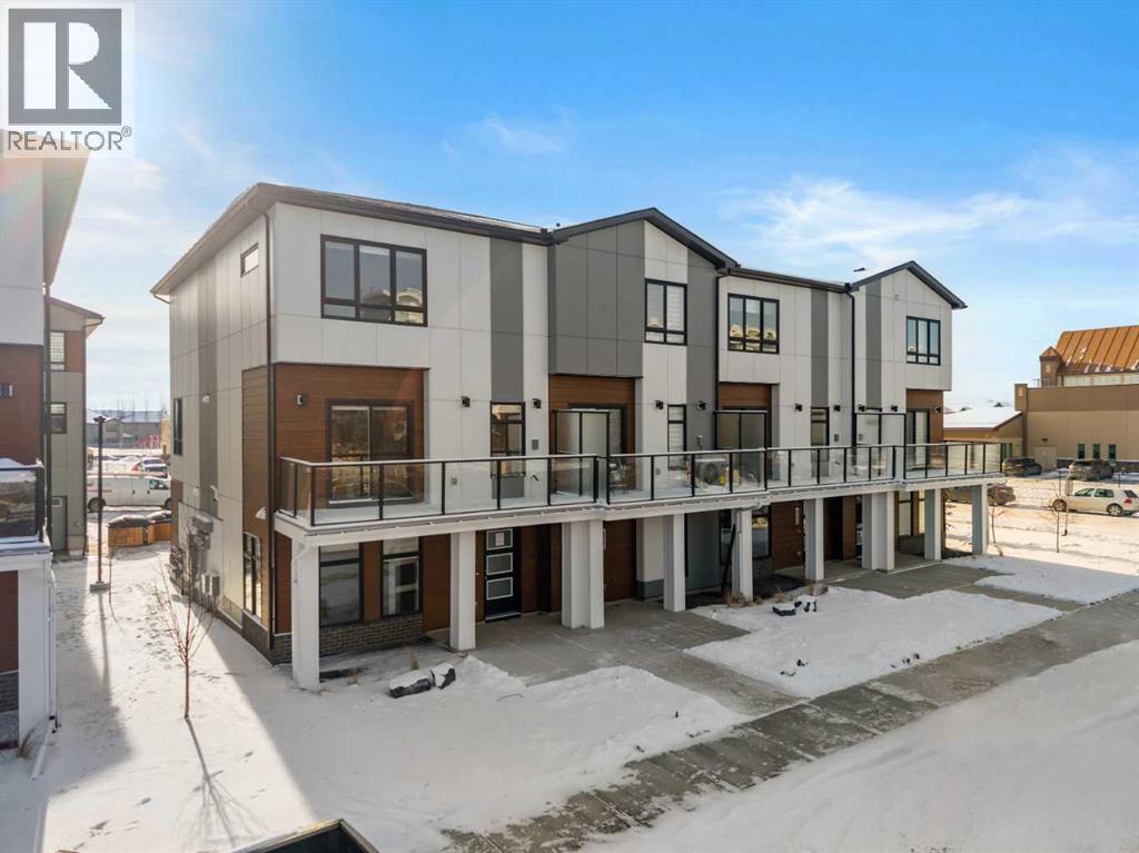 8341 8 Avenue Sw, Calgary, Alberta  T3H 6M8 - Photo 2 - A2283971