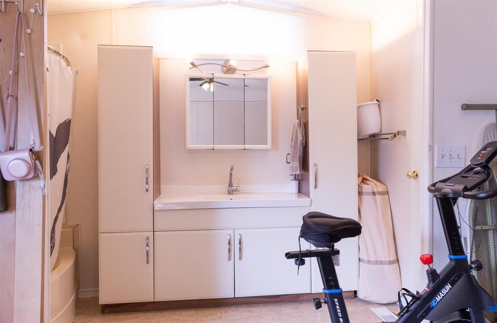 5 Aspen Four Drive, Steinbach, Manitoba  R5G 0L9 - Photo 20 - 202607767