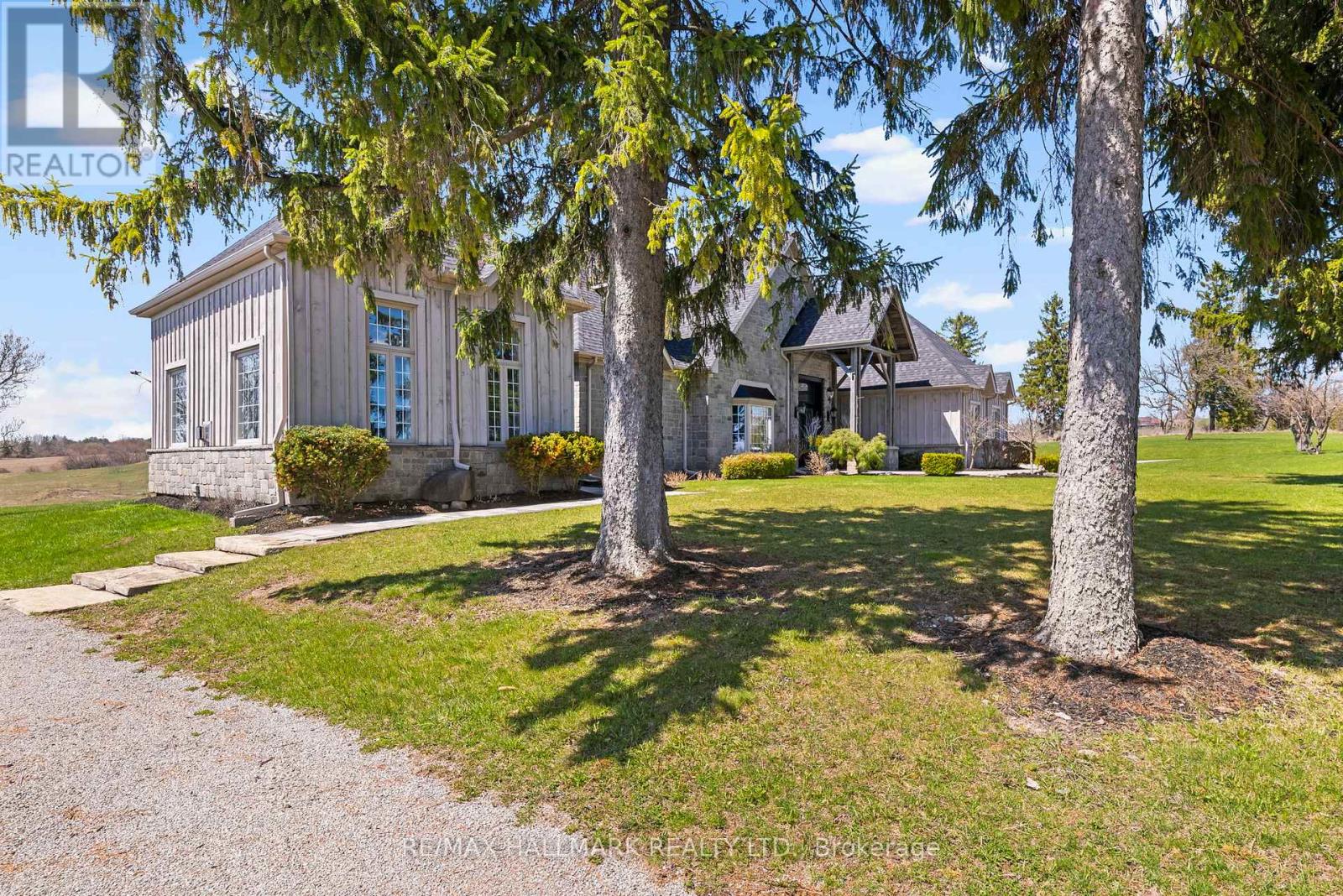 5038 Thornton Road N, Oshawa, Ontario  L1H 7K4 - Photo 2 - E13052606