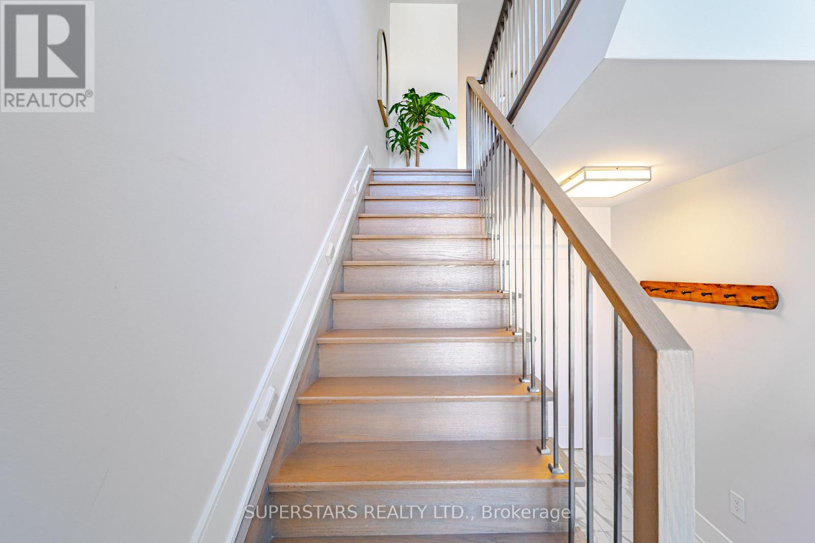 147 Lebovic Campus Drive, Vaughan, Ontario  L6A 5A1 - Photo 5 - N13052598