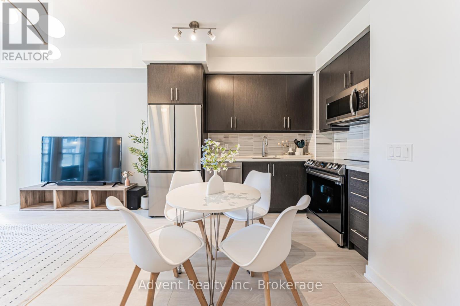 604 - 105 Oneida Crescent, Richmond Hill, Ontario  L4B 0H6 - Photo 9 - N13052614