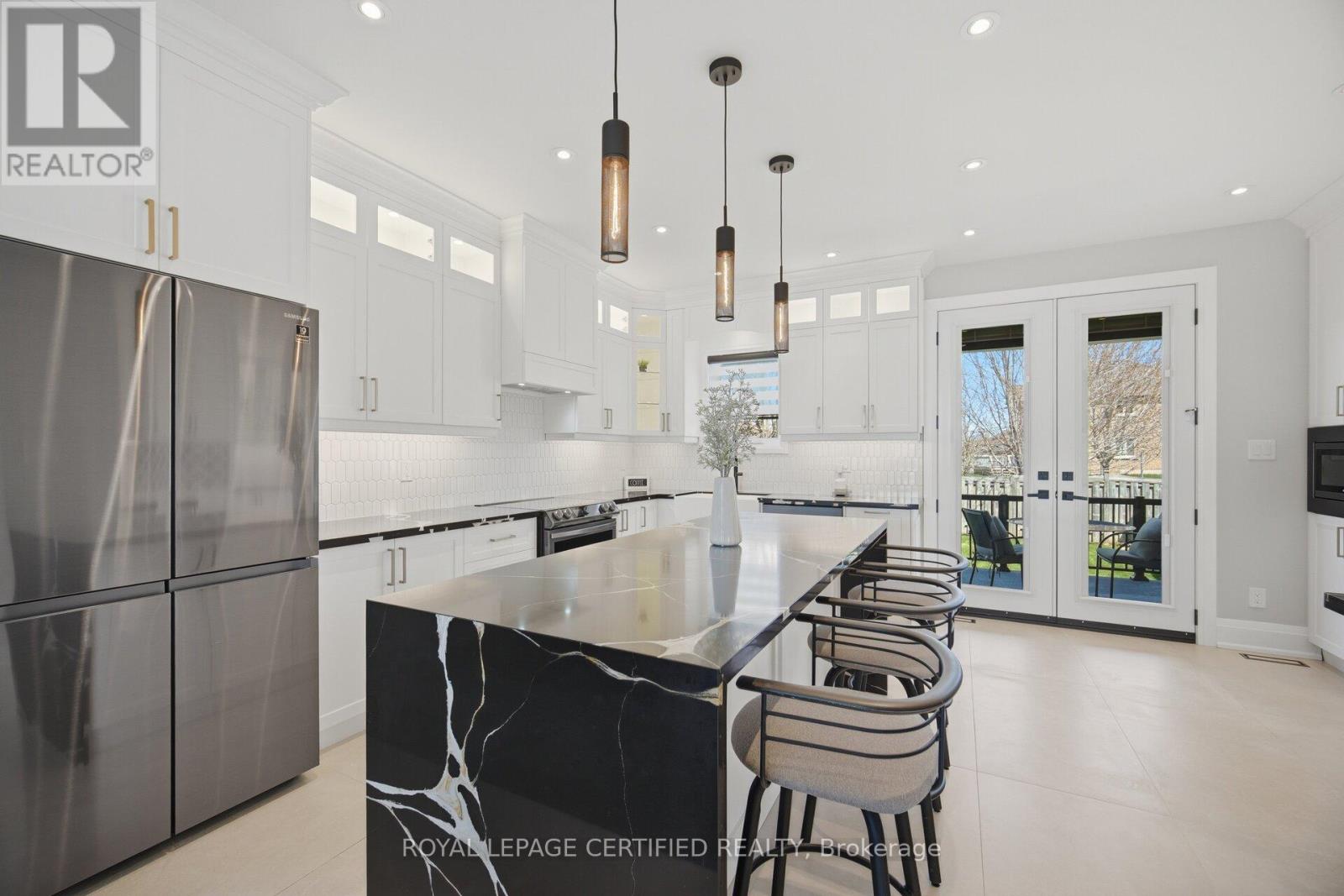 306 Avro Road, Vaughan, Ontario  L6A 1X6 - Photo 12 - N13052738