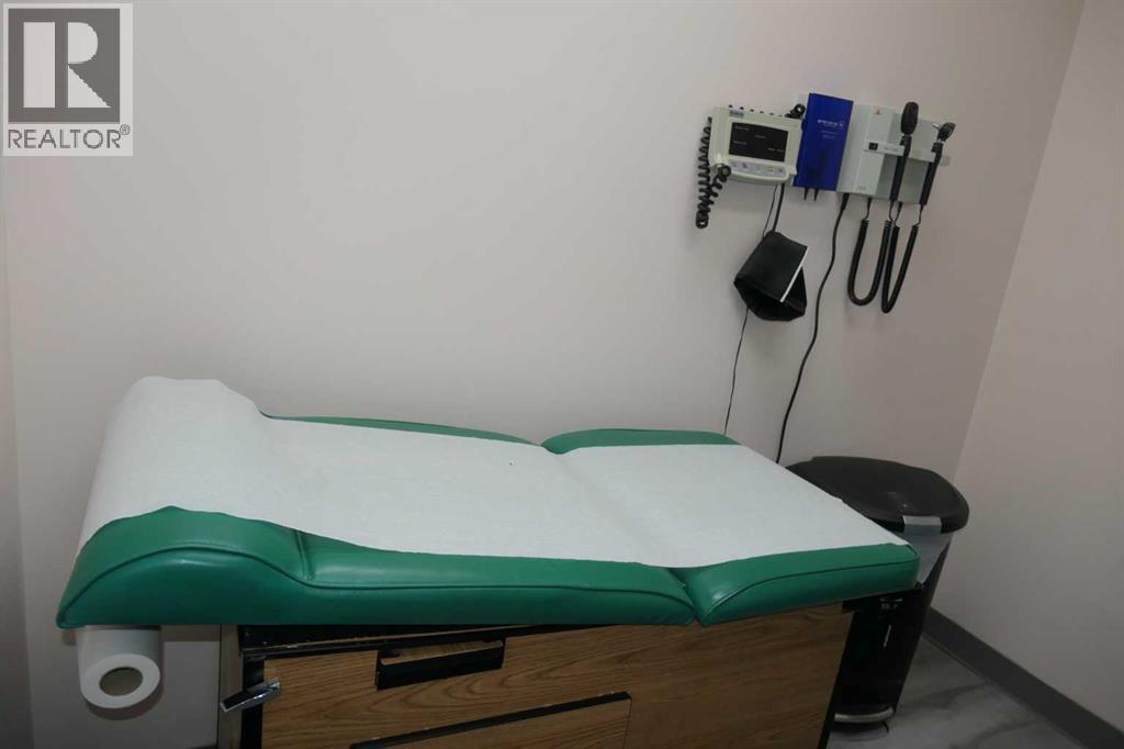 219, 328 Centre Street Se, Calgary, Alberta  T2G 4X6 - Photo 10 - A2305793