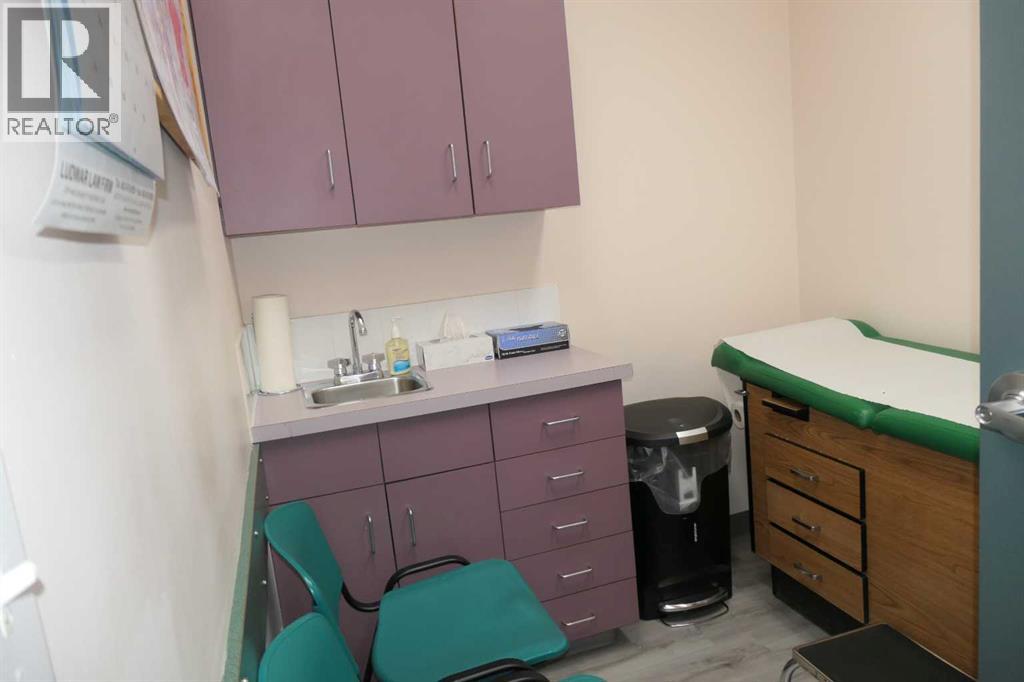 219, 328 Centre Street Se, Calgary, Alberta  T2G 4X6 - Photo 12 - A2305793