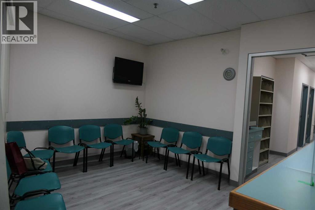 219, 328 Centre Street Se, Calgary, Alberta  T2G 4X6 - Photo 4 - A2305793