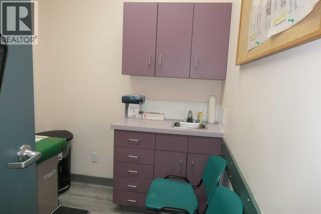 219, 328 Centre Street Se, Calgary, Alberta  T2G 4X6 - Photo 8 - A2305793