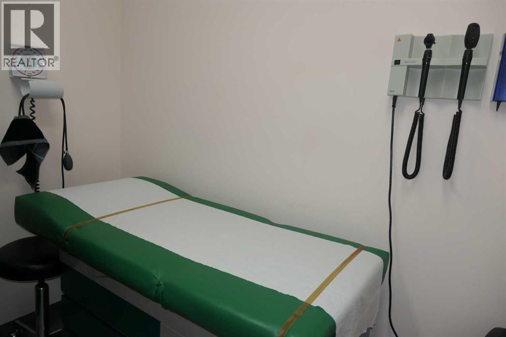 219, 328 Centre Street Se, Calgary, Alberta  T2G 4X6 - Photo 9 - A2305793