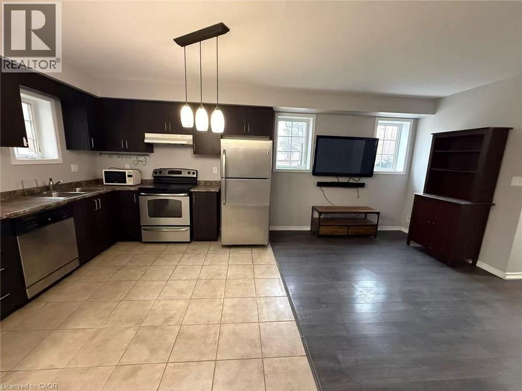 931 Glasgow Street Unit# 34d, Kitchener, Ontario  N2N 0B5 - Photo 3 - 40824894