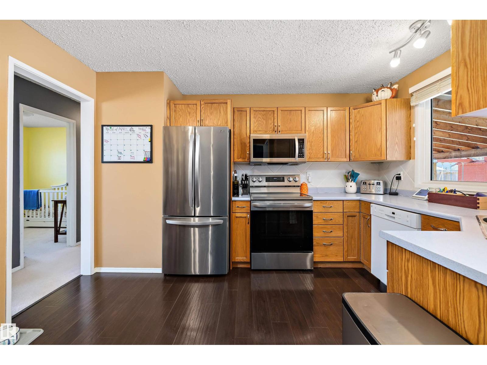 9419 98 Av, Morinville, Alberta  T8R 1J5 - Photo 13 - E4484463