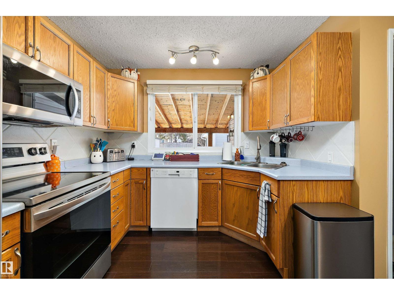 9419 98 Av, Morinville, Alberta  T8R 1J5 - Photo 15 - E4484463