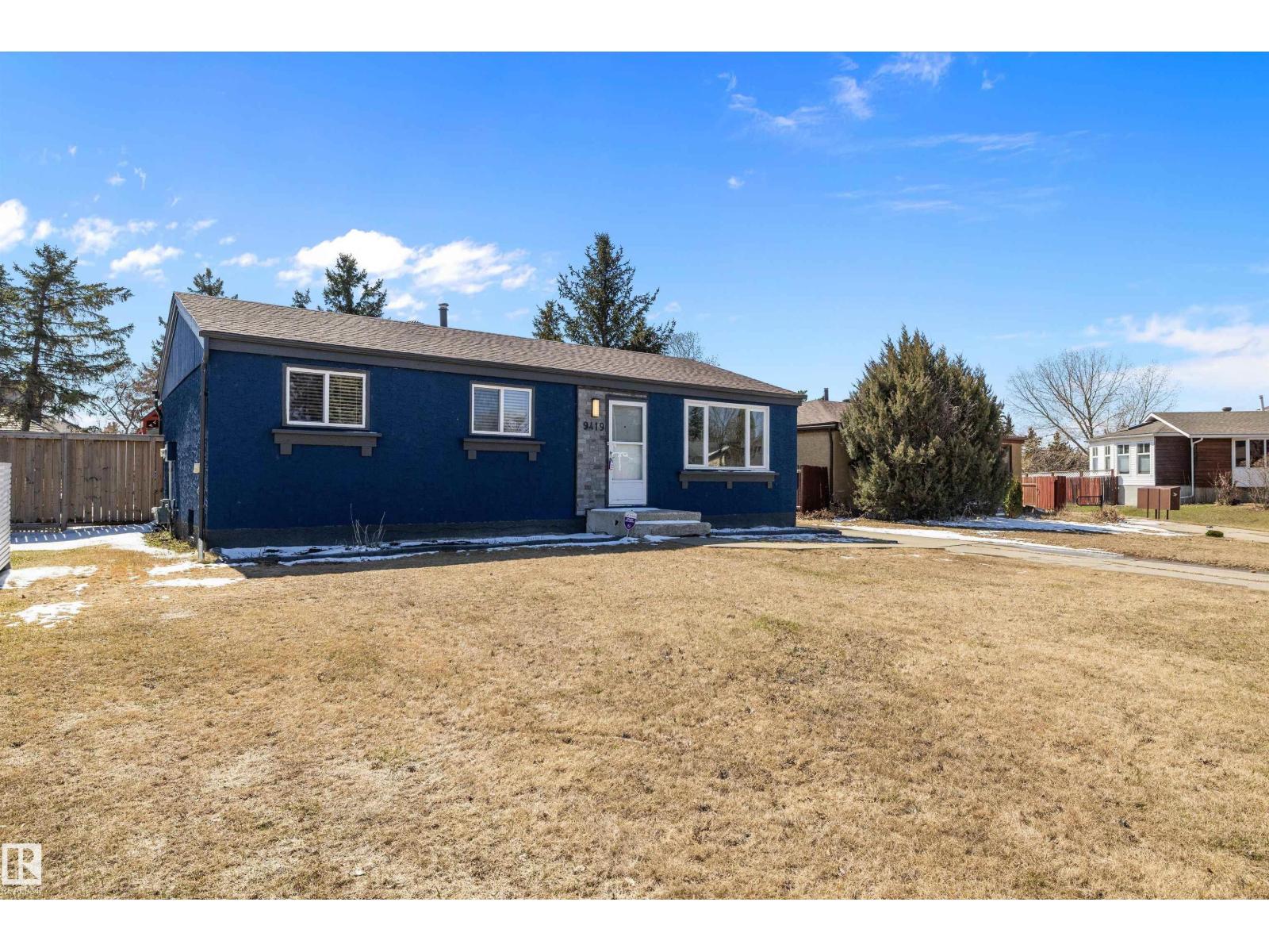 9419 98 Av, Morinville, Alberta  T8R 1J5 - Photo 3 - E4484463