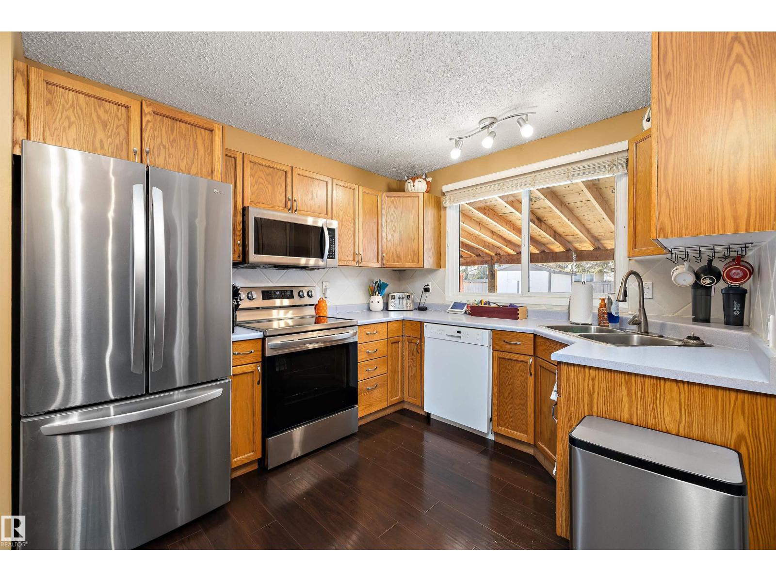 9419 98 Av, Morinville, Alberta  T8R 1J5 - Photo 16 - E4484463