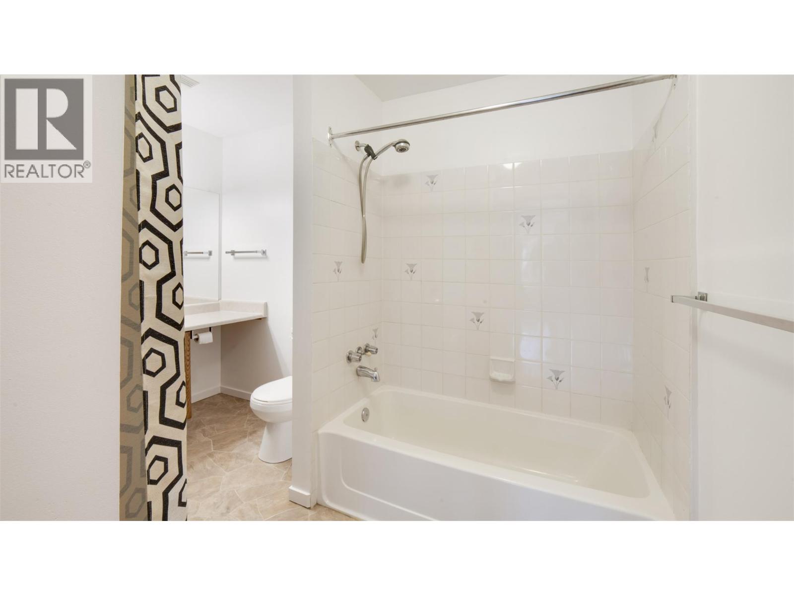 735 Cook Road Unit# 208d, Kelowna, British Columbia  V1W 9G6 - Photo 7 - 10383640