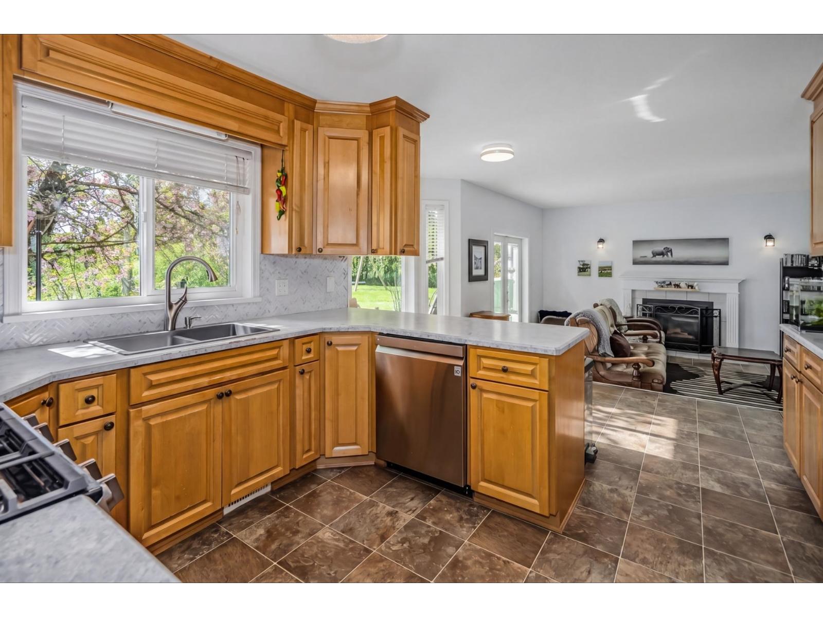 2523 Country Court, Abbotsford, British Columbia  V3G 1M1 - Photo 9 - R3116007