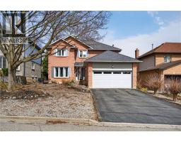 11 GIFFIN Road, Dundas, Ontario