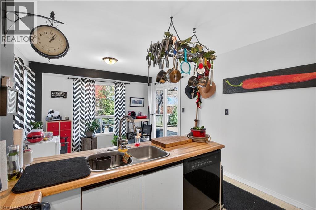 11 Giffin Road, Dundas, Ontario  L9H 6S4 - Photo 17 - 40815415