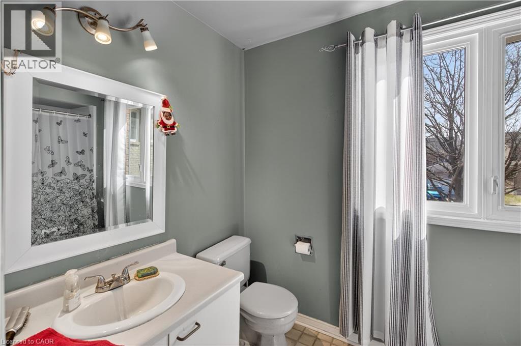 11 Giffin Road, Dundas, Ontario  L9H 6S4 - Photo 37 - 40815415