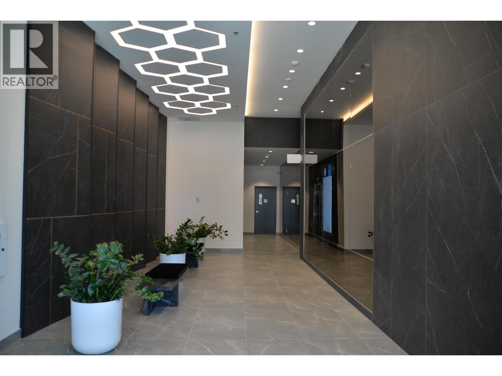 320 8119 Park Road, Richmond, British Columbia  V6Y 0M5 - Photo 3 - C8072176