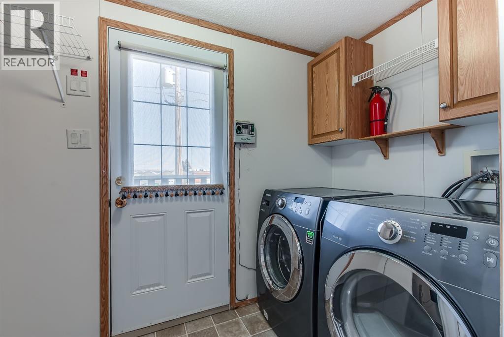 20 Oxford Lane Sw, Medicine Hat, Alberta  T1A 8W4 - Photo 36 - A2305831
